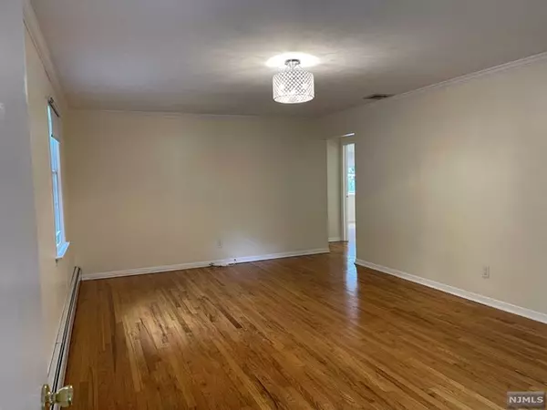 Paramus, NJ 07652,80 Colgate Avenue #1st Fl