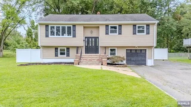 Pompton Lakes, NJ 07442,424 Poplar Avenue