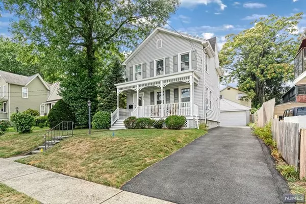 Oradell, NJ 07649,385 Maple Avenue