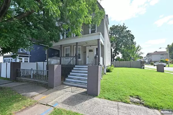 99 Rhode Island Avenue, East Orange, NJ 07018