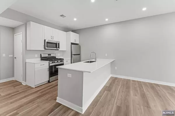 475 Communipaw Avenue #201, Jersey City, NJ 07304