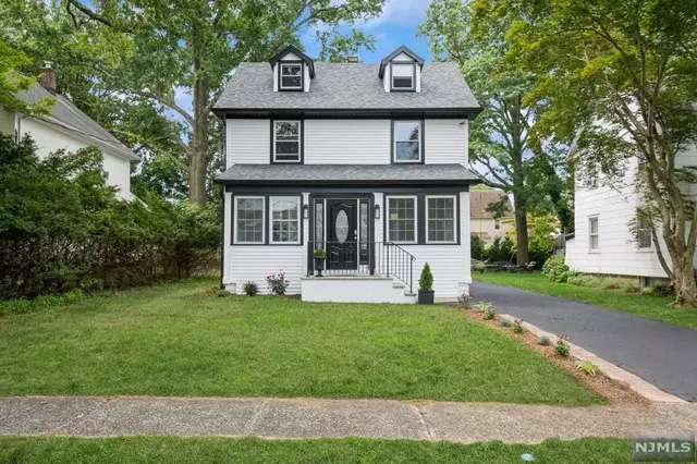 11 Moller Street, Tenafly, NJ 07670