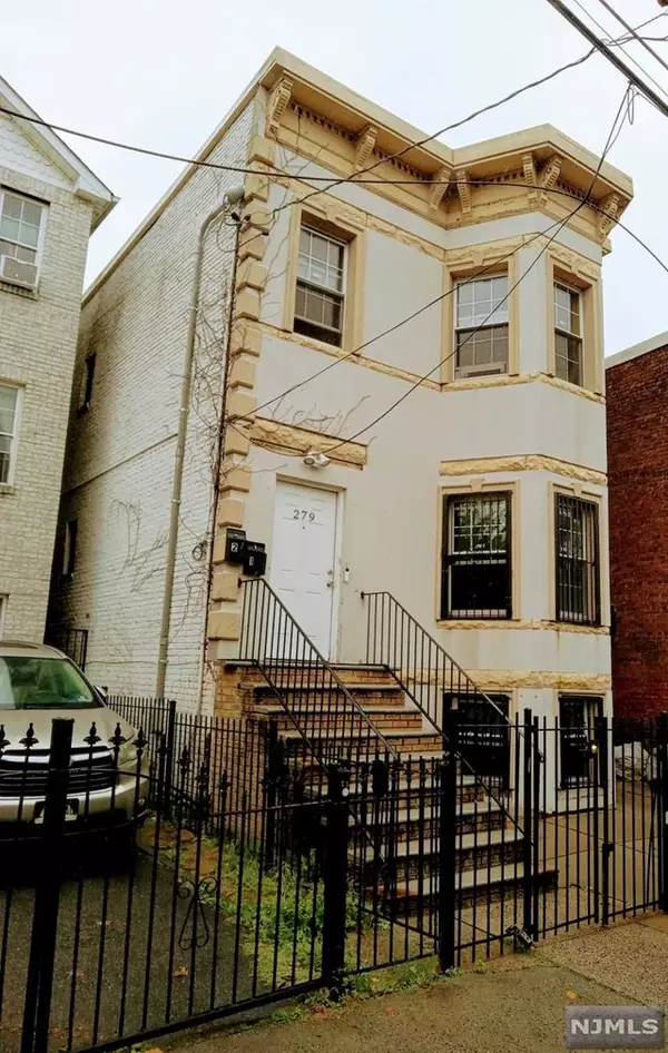 279 West Runyon Street, Newark, NJ 07108