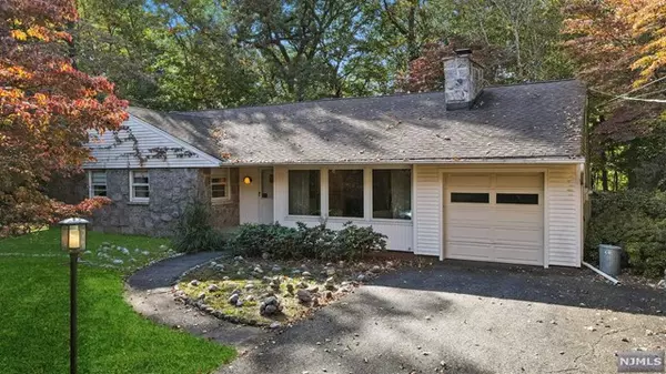 47 Eagle Rim Road, Upper Saddle River, NJ 07458