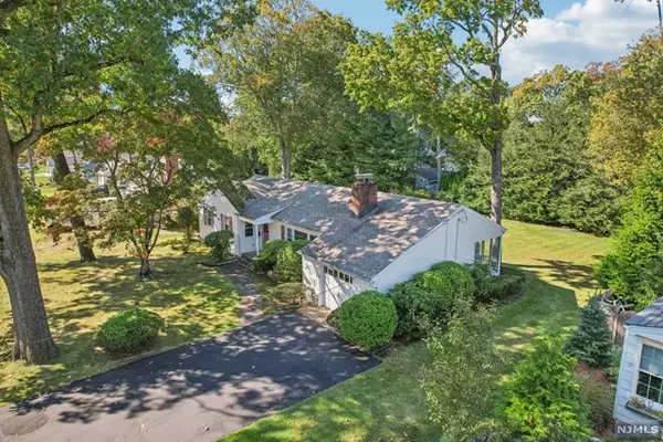 Wyckoff, NJ 07481,327 Martom Road