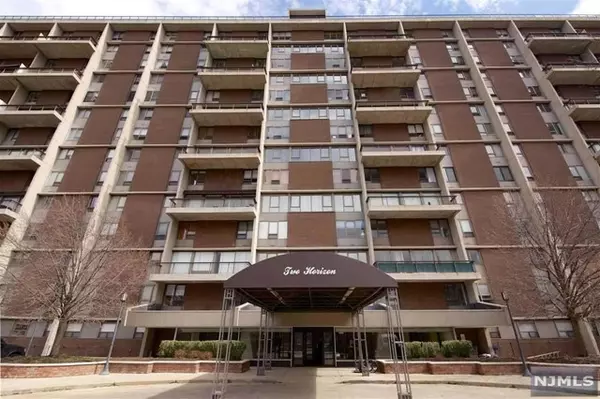 2 Horizon Road #1403, Fort Lee, NJ 07024