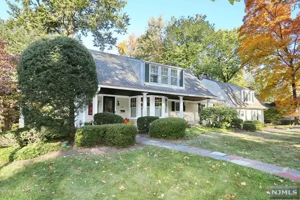 493 Summit Avenue, Oradell, NJ 07649