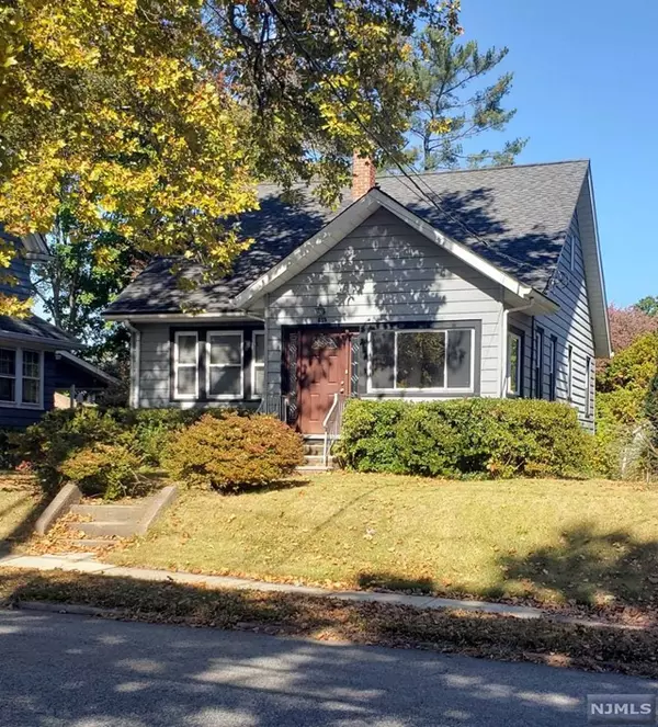 650 Ridgewood Road, Oradell, NJ 07649