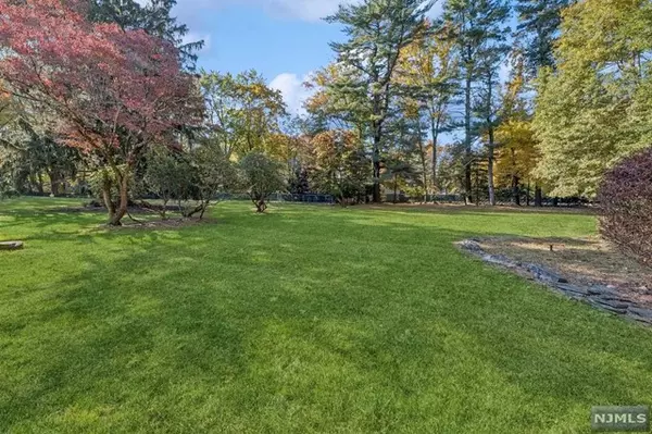 Harrington Park, NJ 07640,452 Harriot Avenue