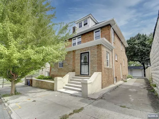 432 Badger Avenue, Newark, NJ 07112