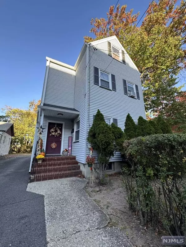 311 Valley Brook Avenue #1st Fl, Lyndhurst, NJ 07071