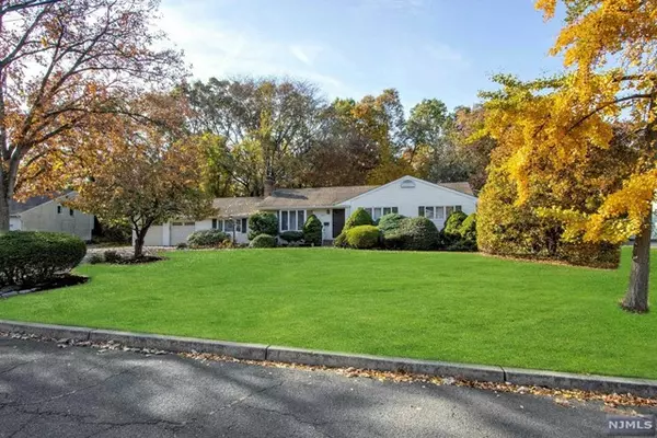 166 Honeysuckle Drive, Twp Of Washington, NJ 07676