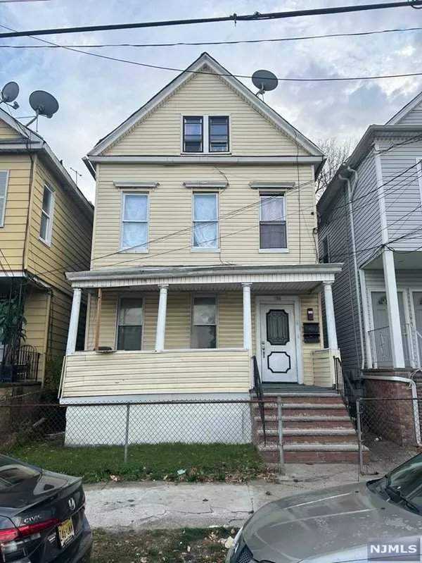 916 Olive Street, Elizabeth, NJ 07201