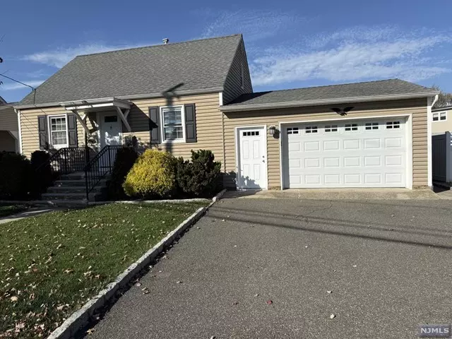 Saddle Brook, NJ 07663,157 Platt Avenue