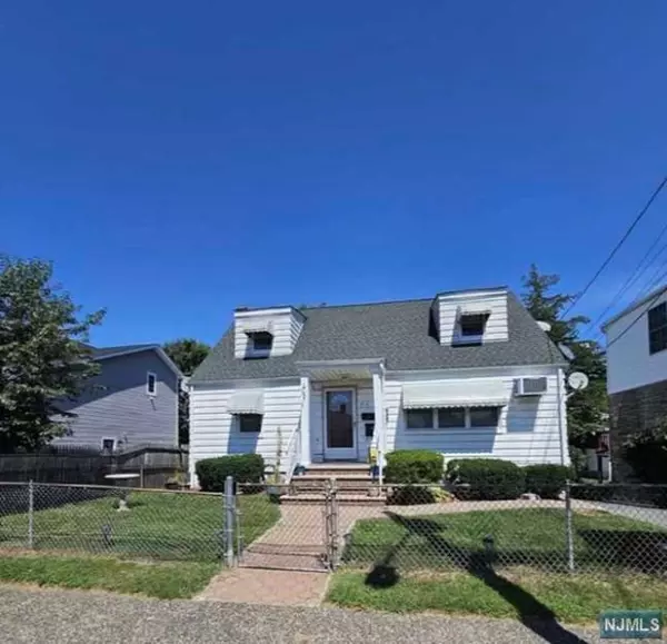 65 Chestnut Street, Lodi, NJ 07644