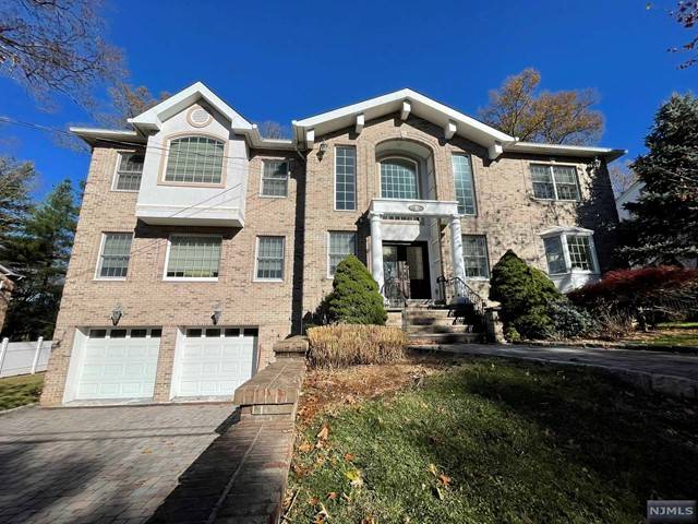 8 Glenwood Avenue, Demarest, NJ 07627