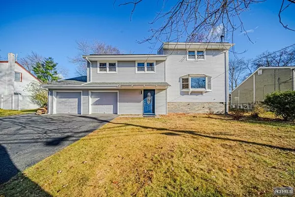 211 Campora Drive, Northvale, NJ 07647