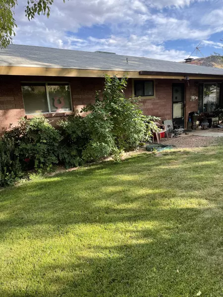 310 N MAIN ST, Gunlock, UT 84733