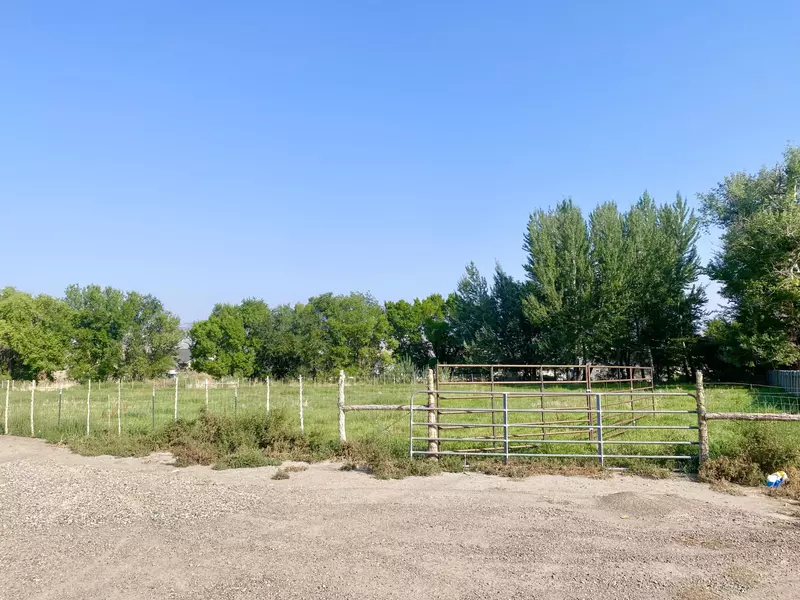 400 E 275 N, Annabella, UT 84711