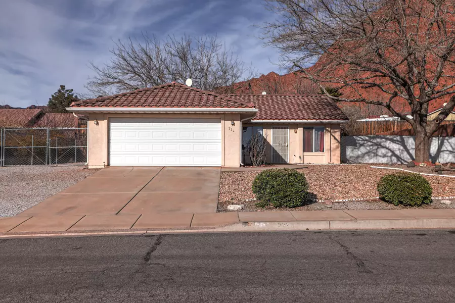 232 W 450 N, Ivins, UT 84738