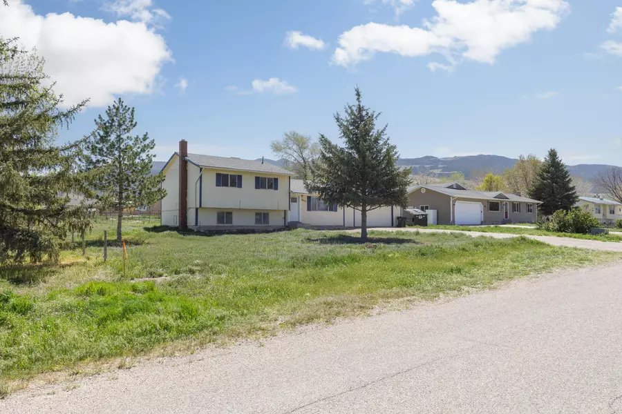 4672 N Pioneer DR, Enoch, UT 84021