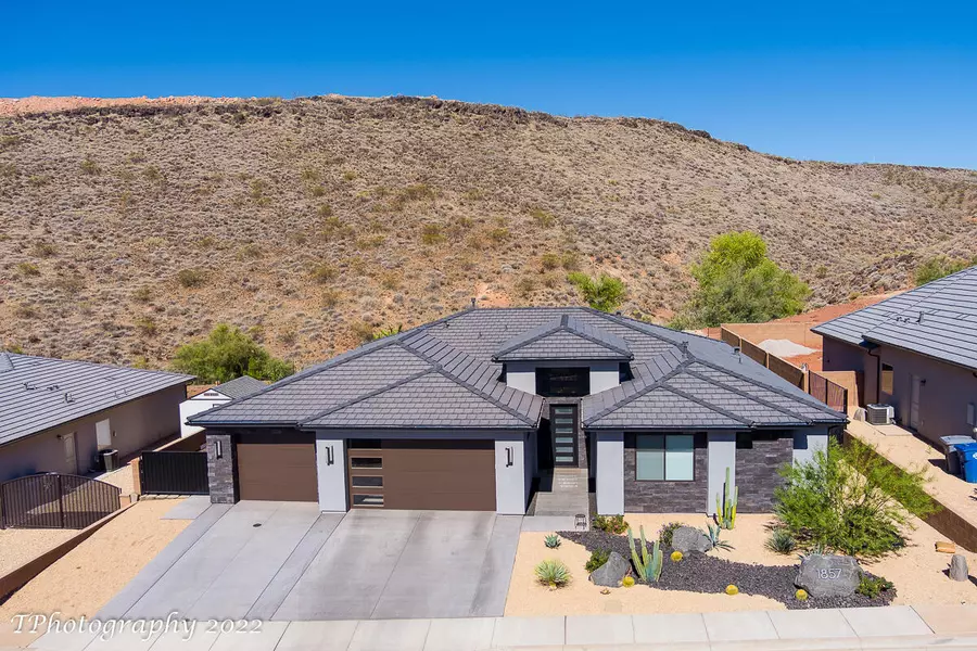 1857 N Crimson Creek DR, Washington, UT 84780