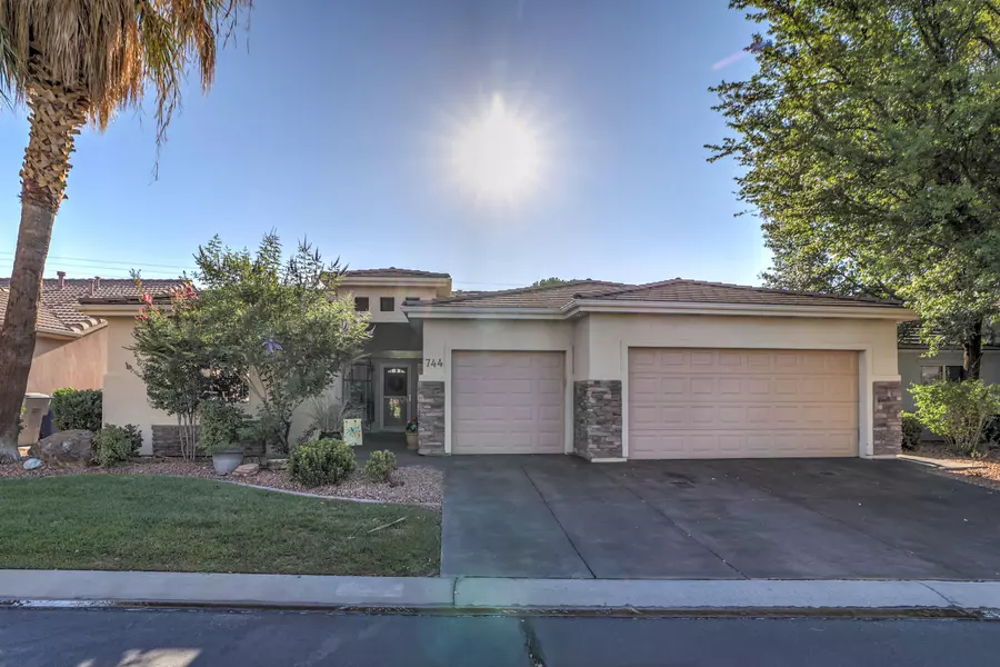 744 N Monte Verde CIR, Washington, UT 84780