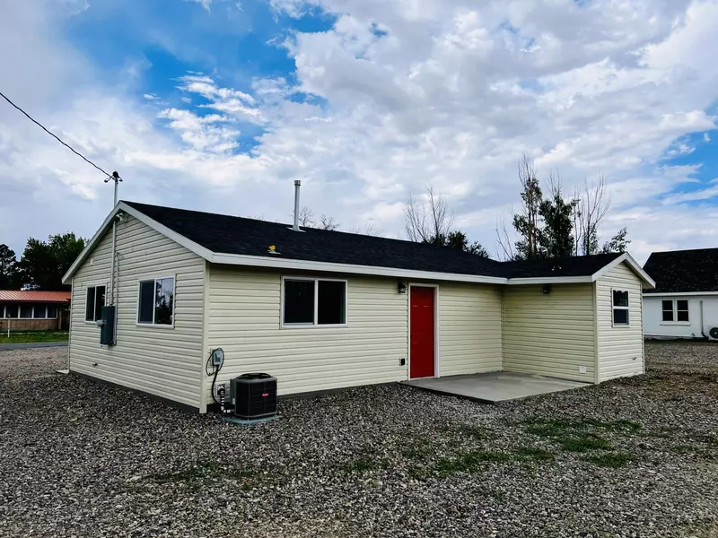 460 N 300 W, Beaver, UT 84713
