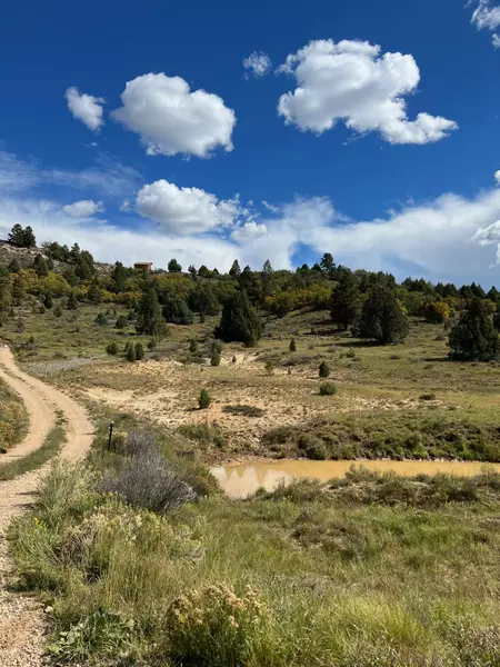 3290 N Roosevelt Lane, Alton, UT 84710