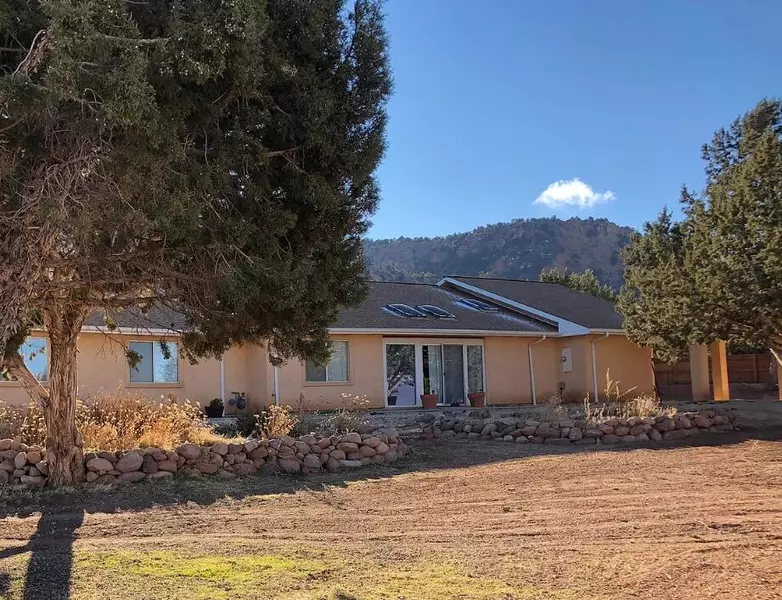 55 S 3900 E, New Harmony, UT 84757