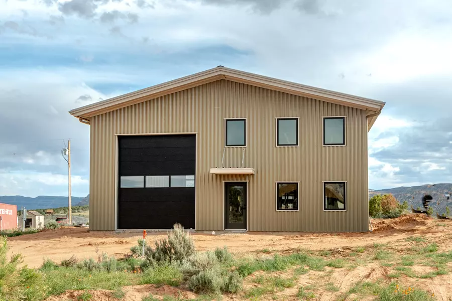 675 W 500 S, Escalante, UT 84726