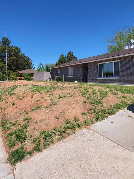 3138 Crestview DR, Santa Clara, UT 84765