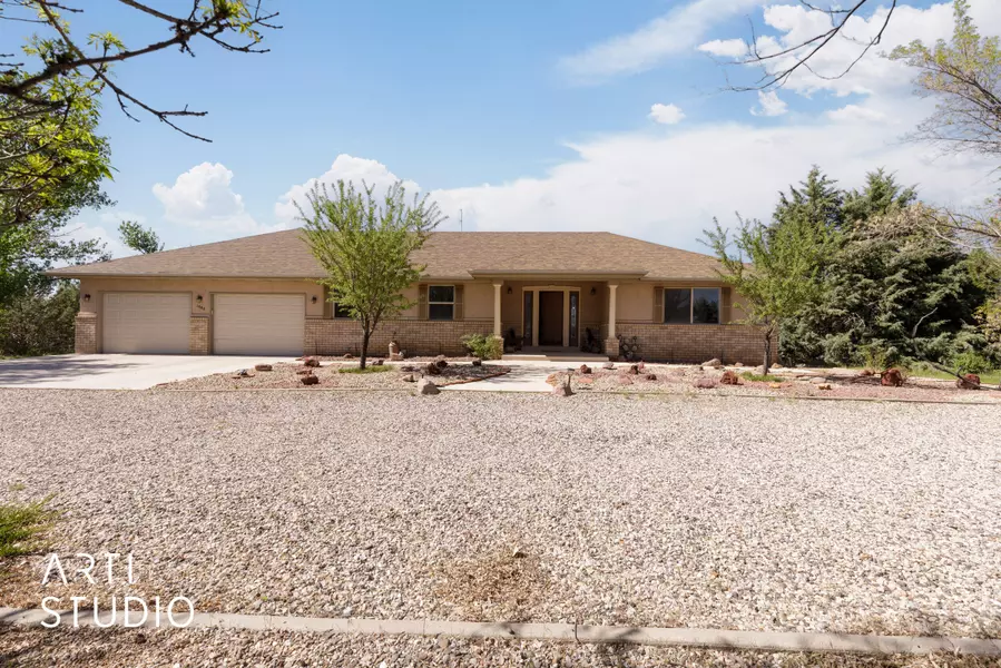 1080 W Coyote Way, Dammeron Valley, UT 84783