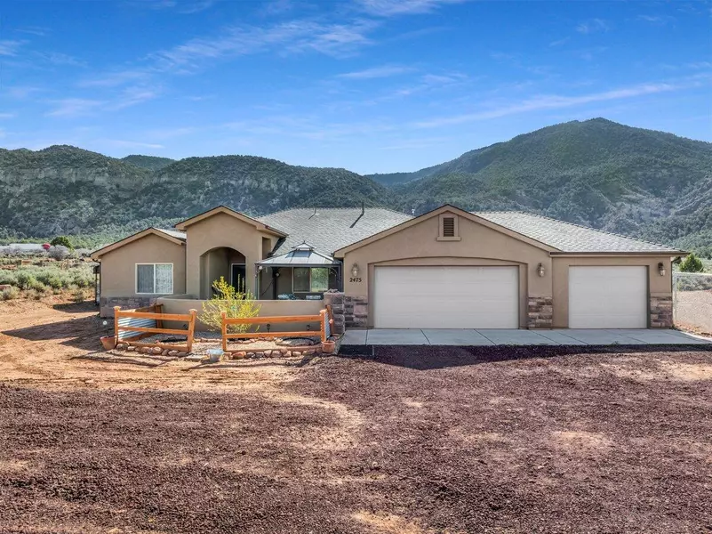 2475 S Badger Way, New Harmony, UT 84757