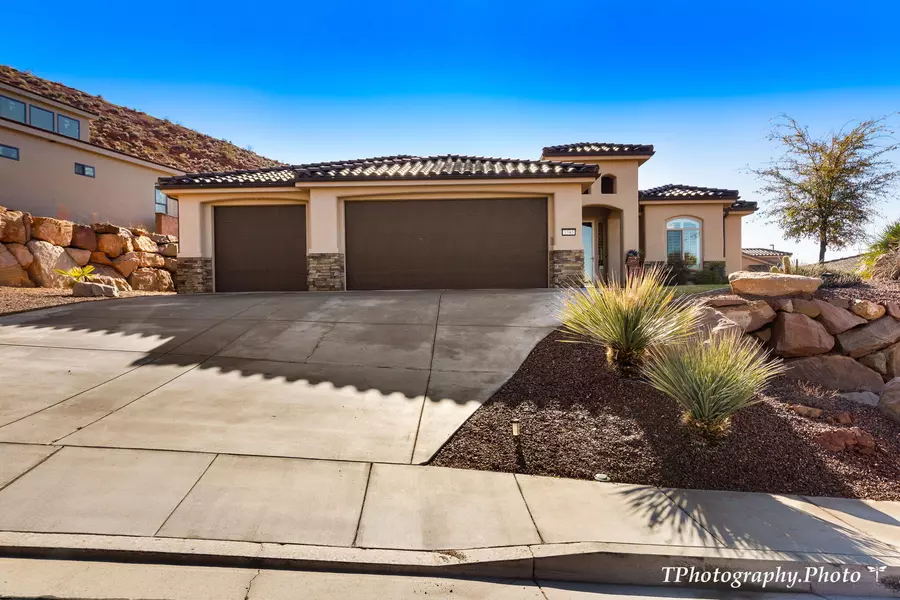 1565 W Fountain CIR, St George, UT 84770