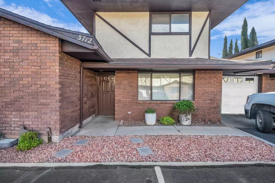 3712 W Gates CIR, Santa Clara, UT 84765