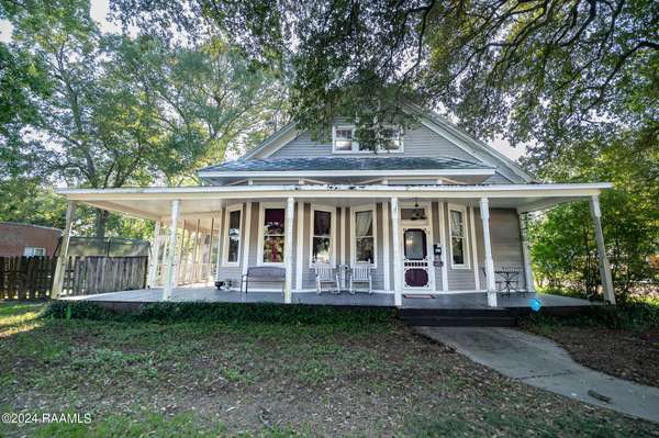 401 S 4th Street, Eunice, LA 70535