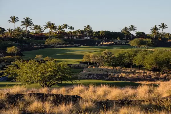 Kailua-Kona, HI 96740,72-3557 KULANAKAUHALE PL