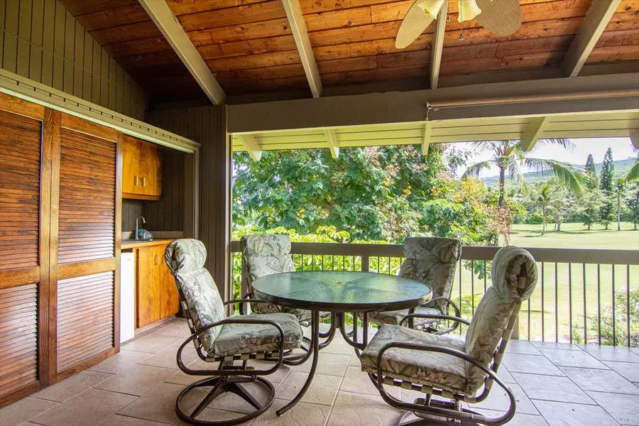 78-261 MANUKAI ST #1004, Kailua-Kona, HI 96740