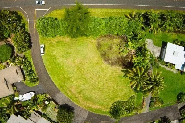 Hilo, HI 96720,27-107 HIKINA PL