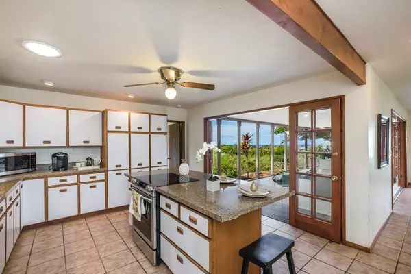 Waikoloa, HI 96738,68-3613 PAKANU PL