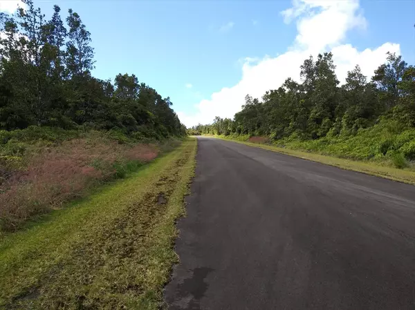 Lulehua St., Volcano, HI 96785