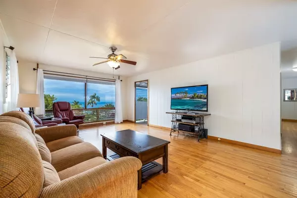 Kailua-Kona, HI 96740,77-6498 MAILE ST