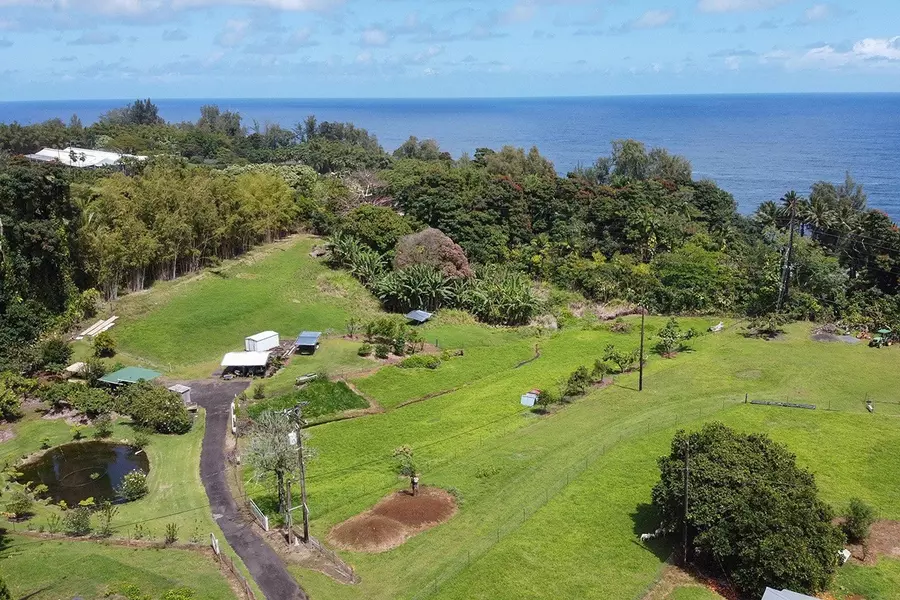 29-2058 OLD MAMALAHOA HWY, Hakalau, HI 96710