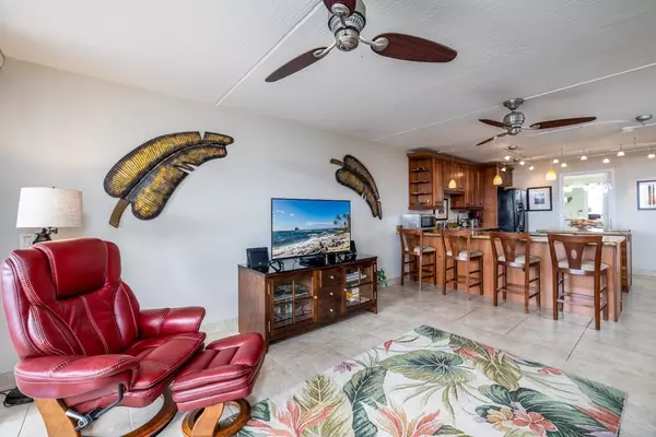 75-5865 WALUA RD #B510, Kailua-Kona, HI 96740