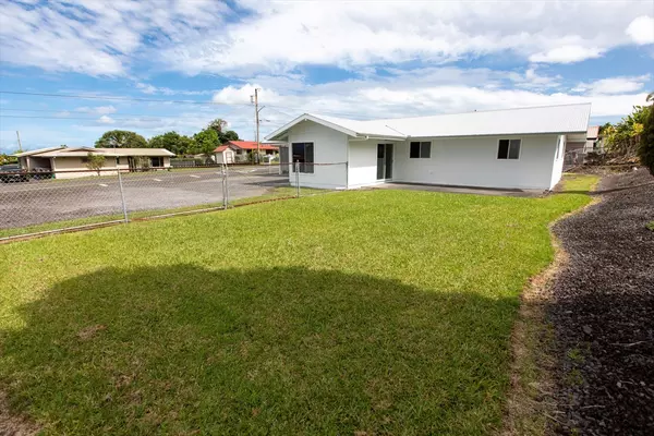 Hilo, HI 96720,1492 ALU ST