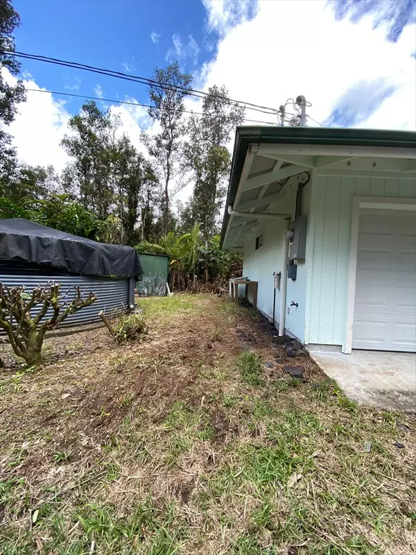 Pahoa, HI 96778,13-1114 KAHUKAI ST