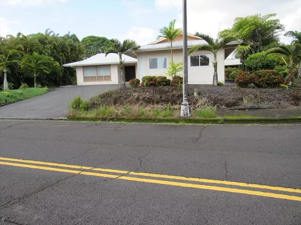 Hilo, HI 96720,907 KOMOMALA DR