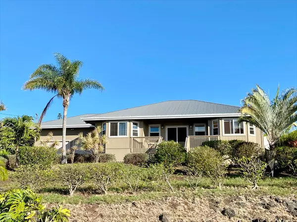 94-5751 KAHIKI ST, Naalehu, HI 96772