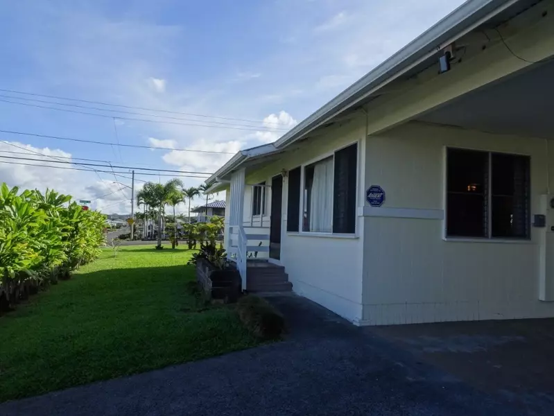 5 HOOLAULEA ST, Hilo, HI 96720